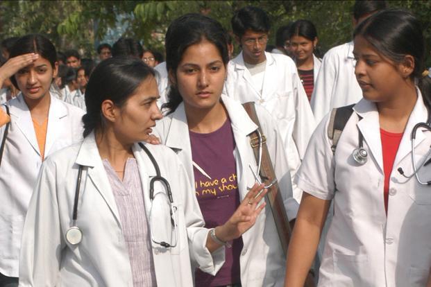 Best NEET Institute in Delhi: A Glimpse into TargetPMT.in's Excellence